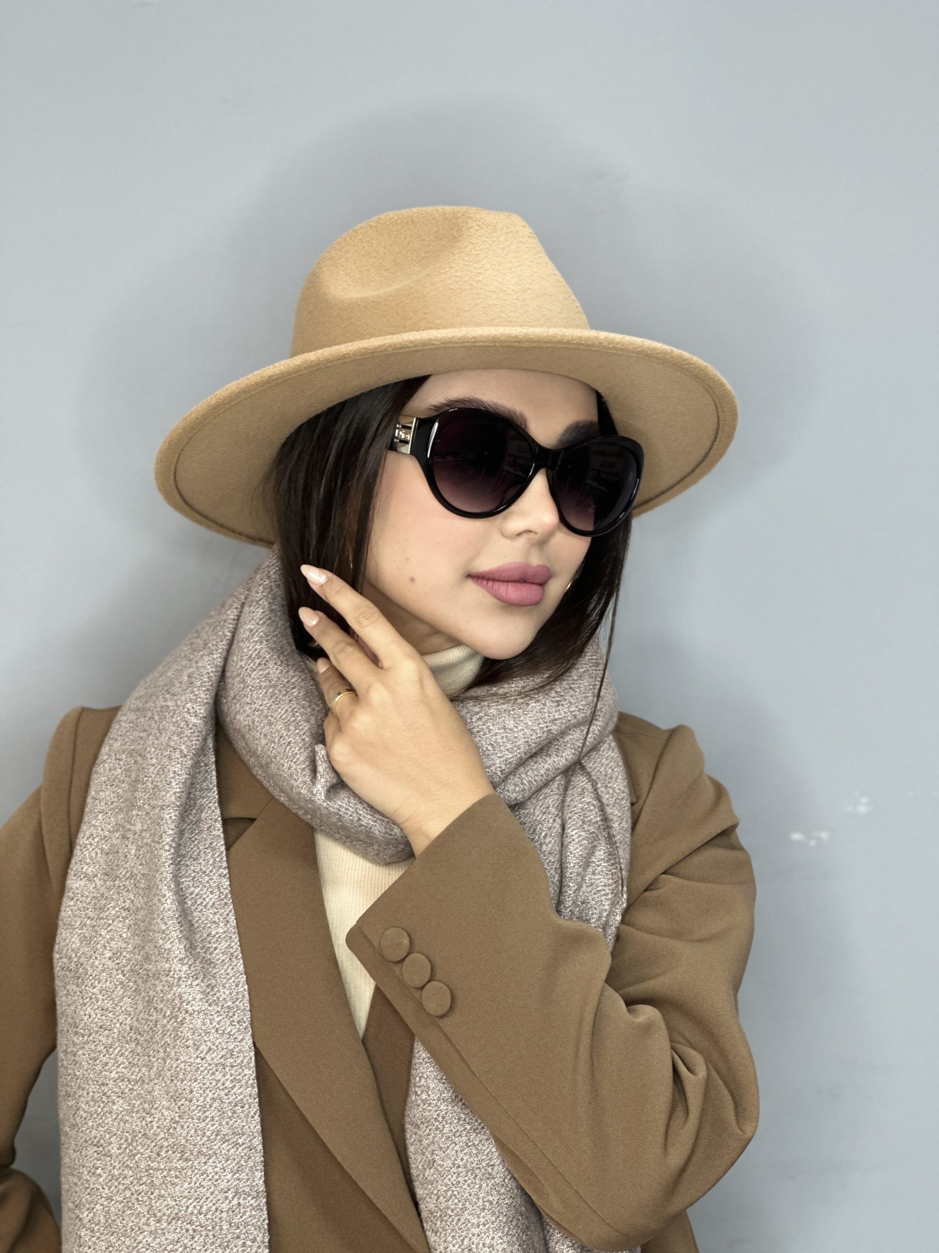 عينك آفتابي اورجينال Dior دیور زنانه دخترانه مشکی لاکچری يووي ٤٠٠